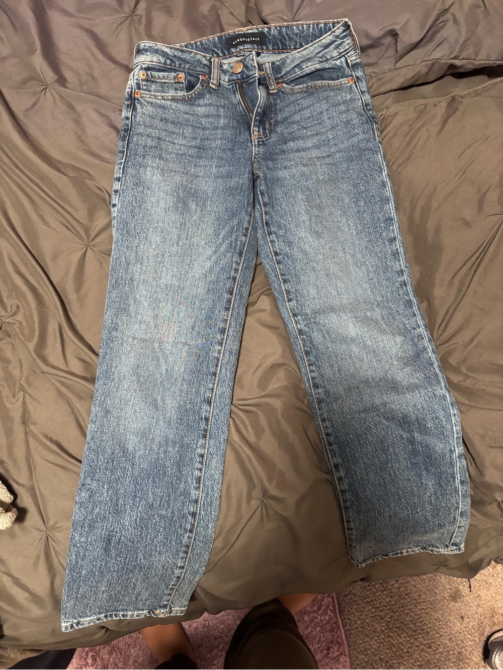 Aeropostale Women's Straight Leg Jeans in Medium Blue Wash